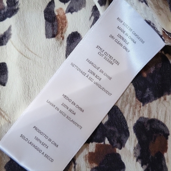 Equipment Signature Slim 100% Silk Blouse in Animal Print - Picture 7 of 8